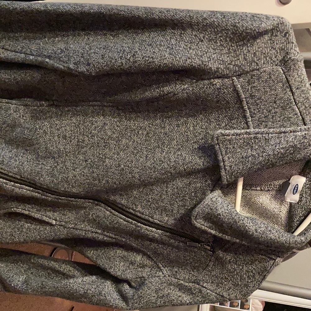 small grey old navy sweater